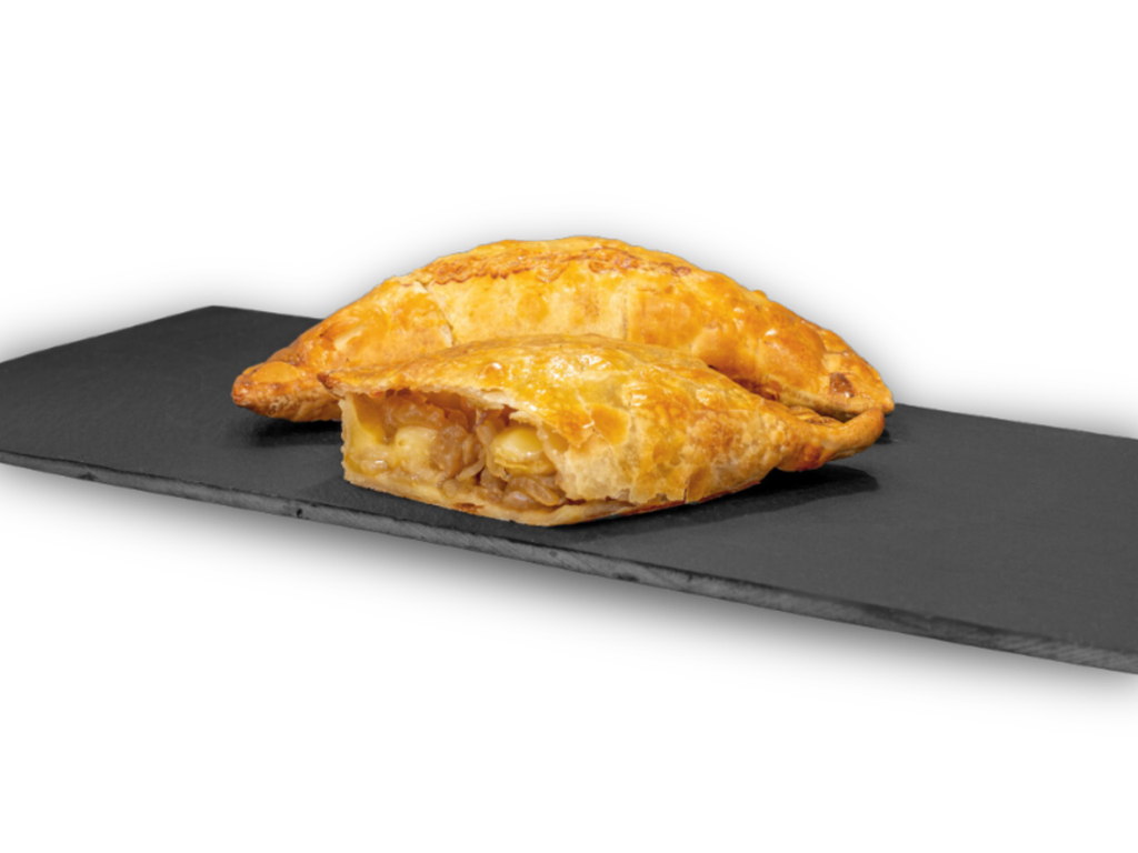 Empanada de cebolla y mozzarela